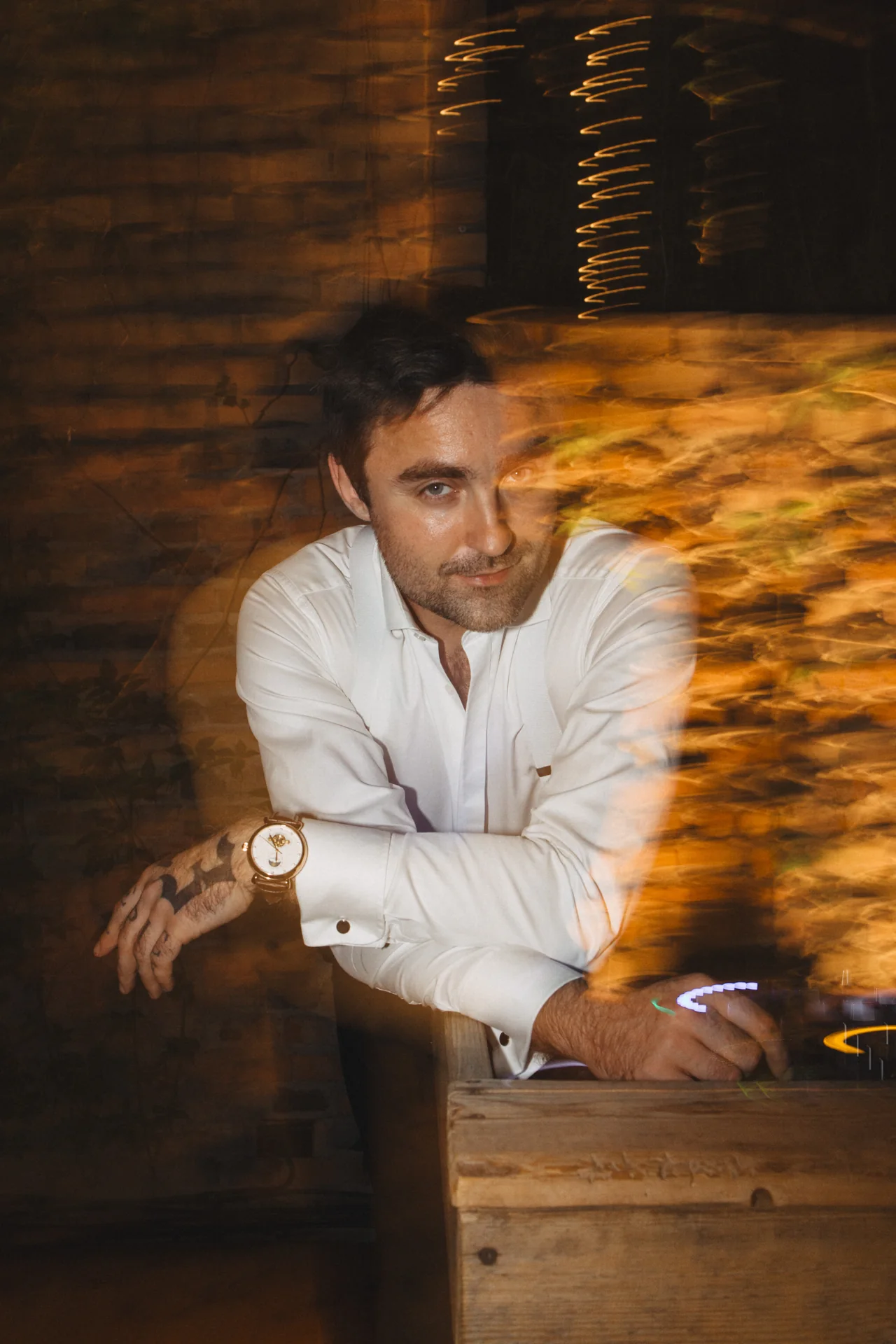 Martin przy konsoli DJ-skiej